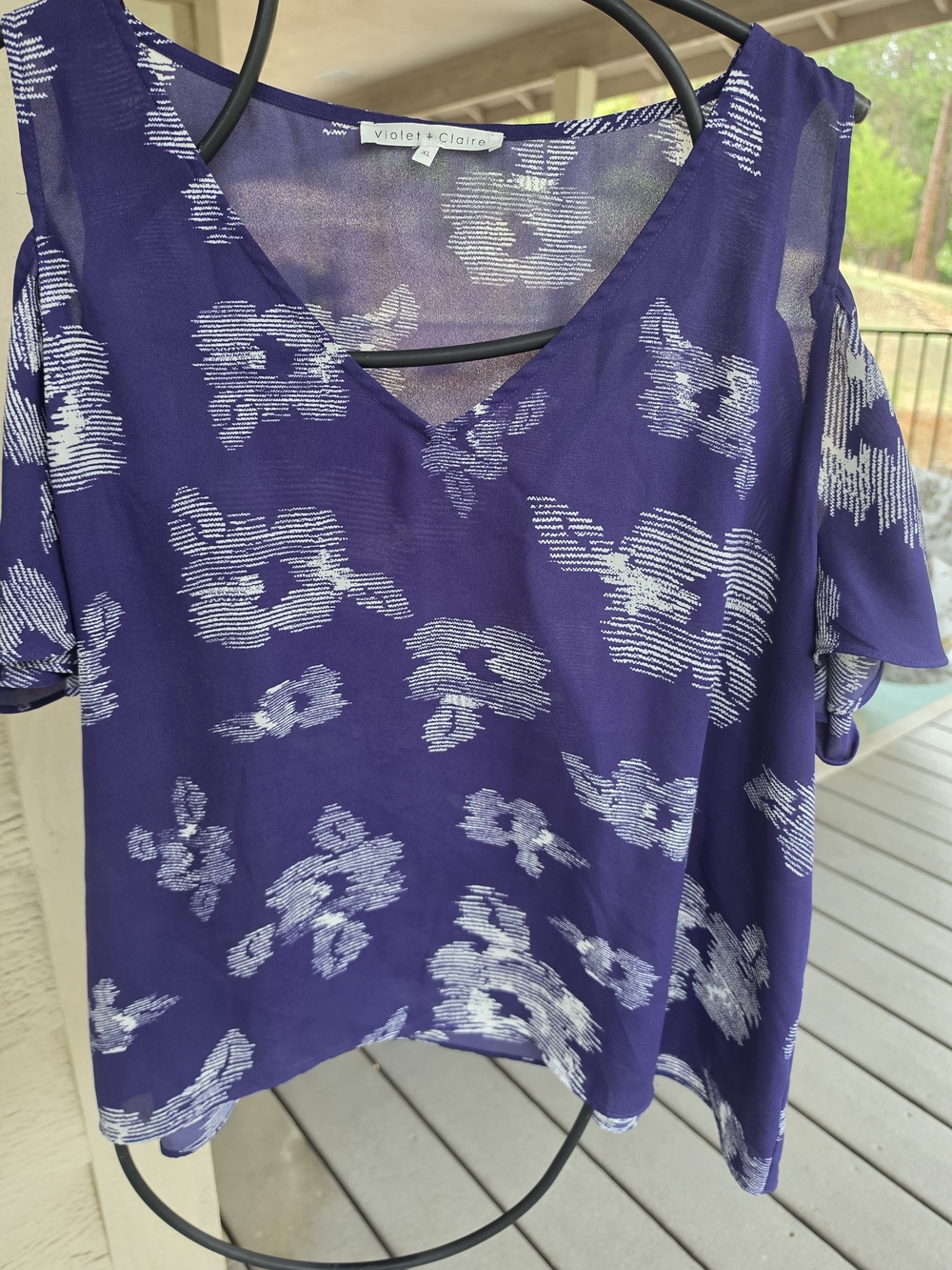 Violet & Claire Purple Floral V-Neck Women's Top